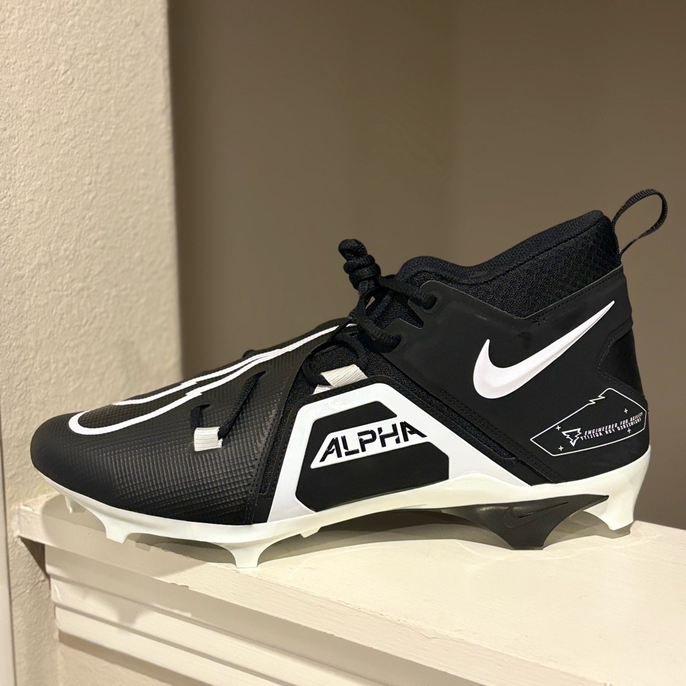 NEW: Nike Alpha Menace Pro 3 Size 15 Mid Football Cleats Black White CT6649-001 - Picture 4 of 9